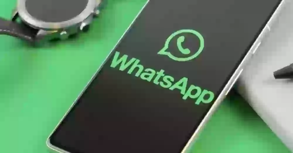 WhatsApp скоро сможет сам отвечать на сообщения и создавать аватарки